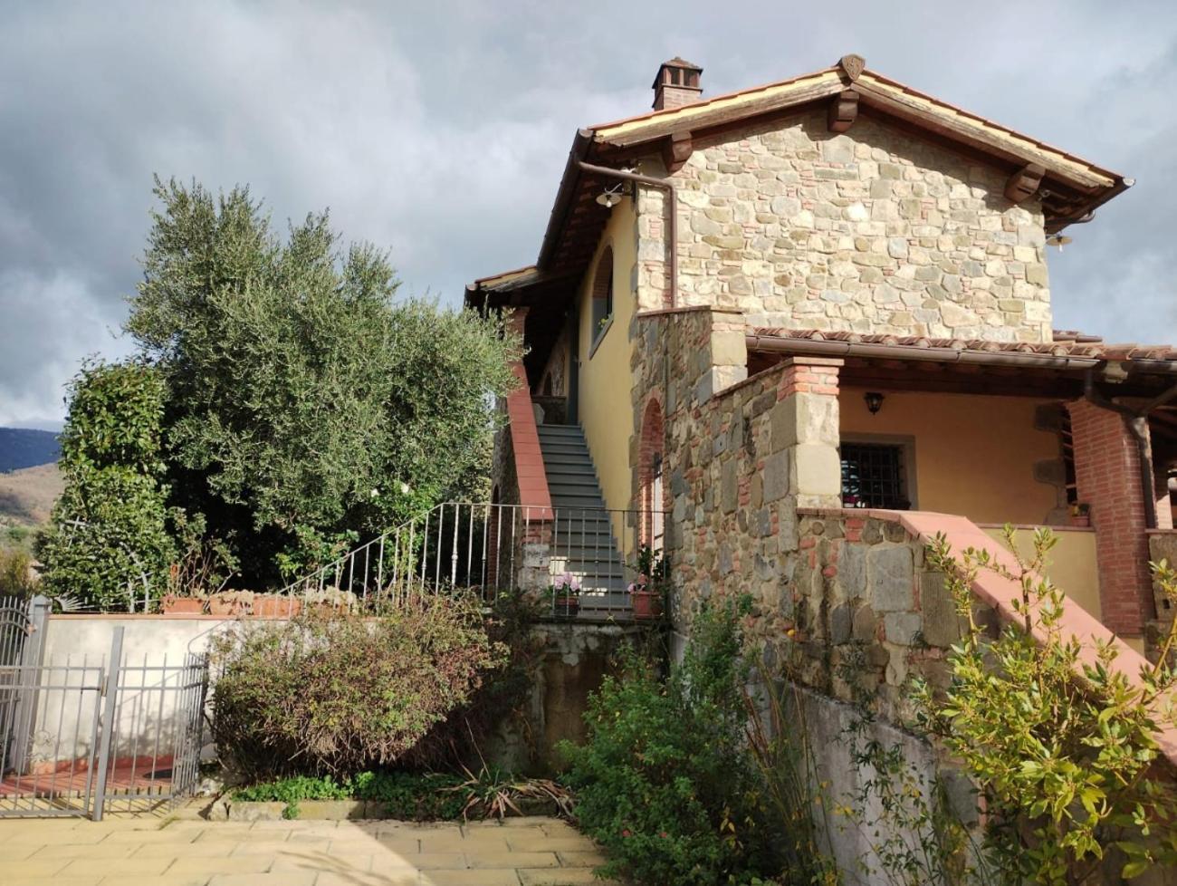 Appartamento Olivella Реджелло Экстерьер фото